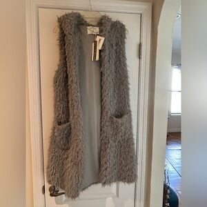 Faux Fur Sleeveless Long Hooded Coat with pockets. NWT